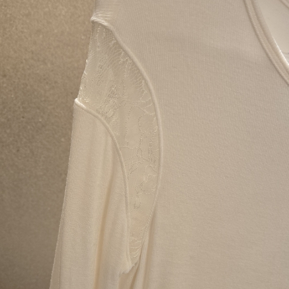 Cream Long Sleeve Top With Lace Detail - Picture 3 of 4